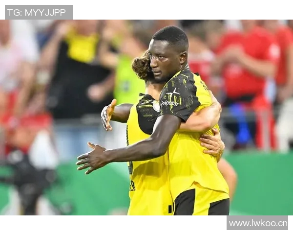 多特蒙德与RB莱比锡上半场战成平局扬库托进球吉拉西助攻