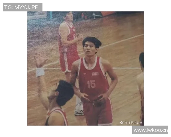 巩晓彬即将启程前往意大利罗马担任米兰冬奥会火炬手展现中国风采